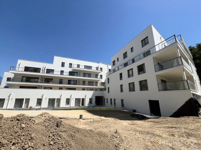 Facade Montebello.jpg