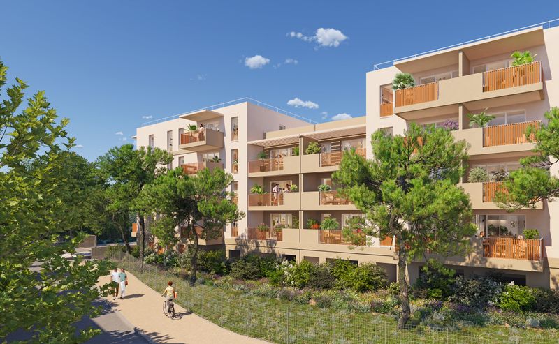 Istres - 13 photo 4