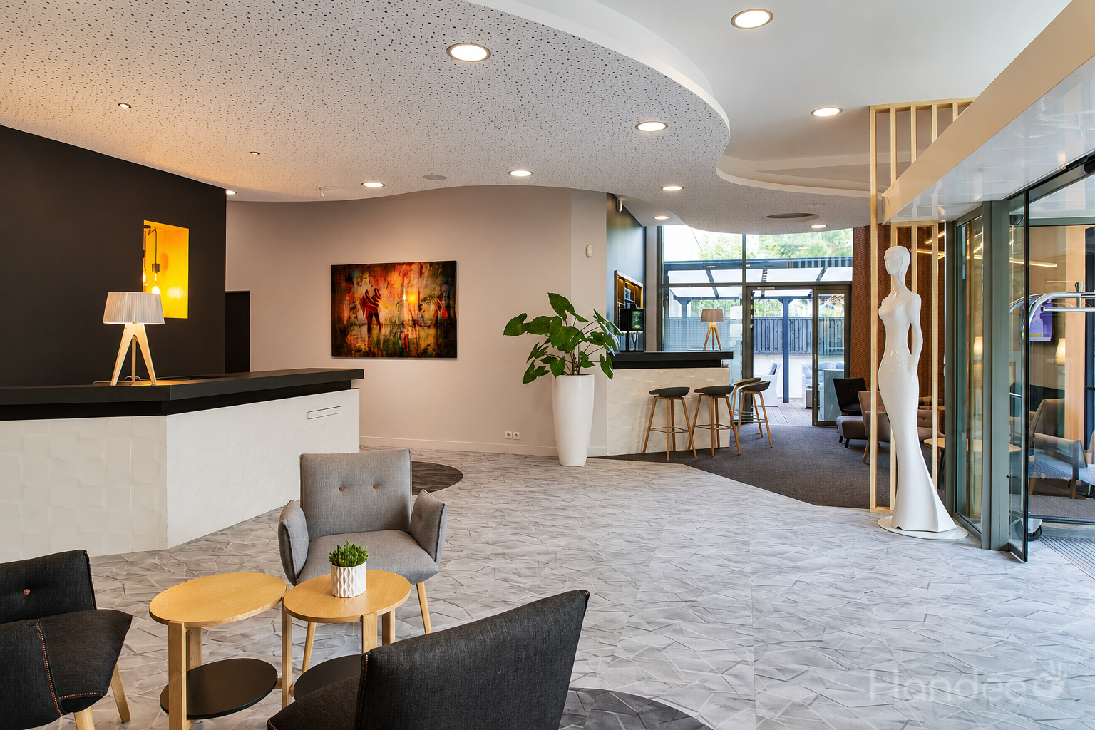 SEVEN%20URBAN%20SUITES%20Accueil
