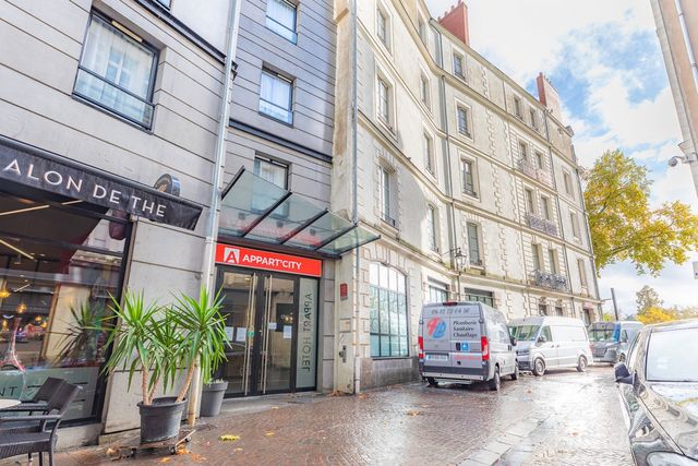 CARRE%20BOUFFAY%20Facade%20%202