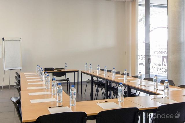 AC%20Salle%20de%20r%C3%A9union