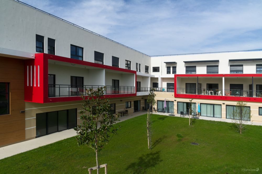 Image 3