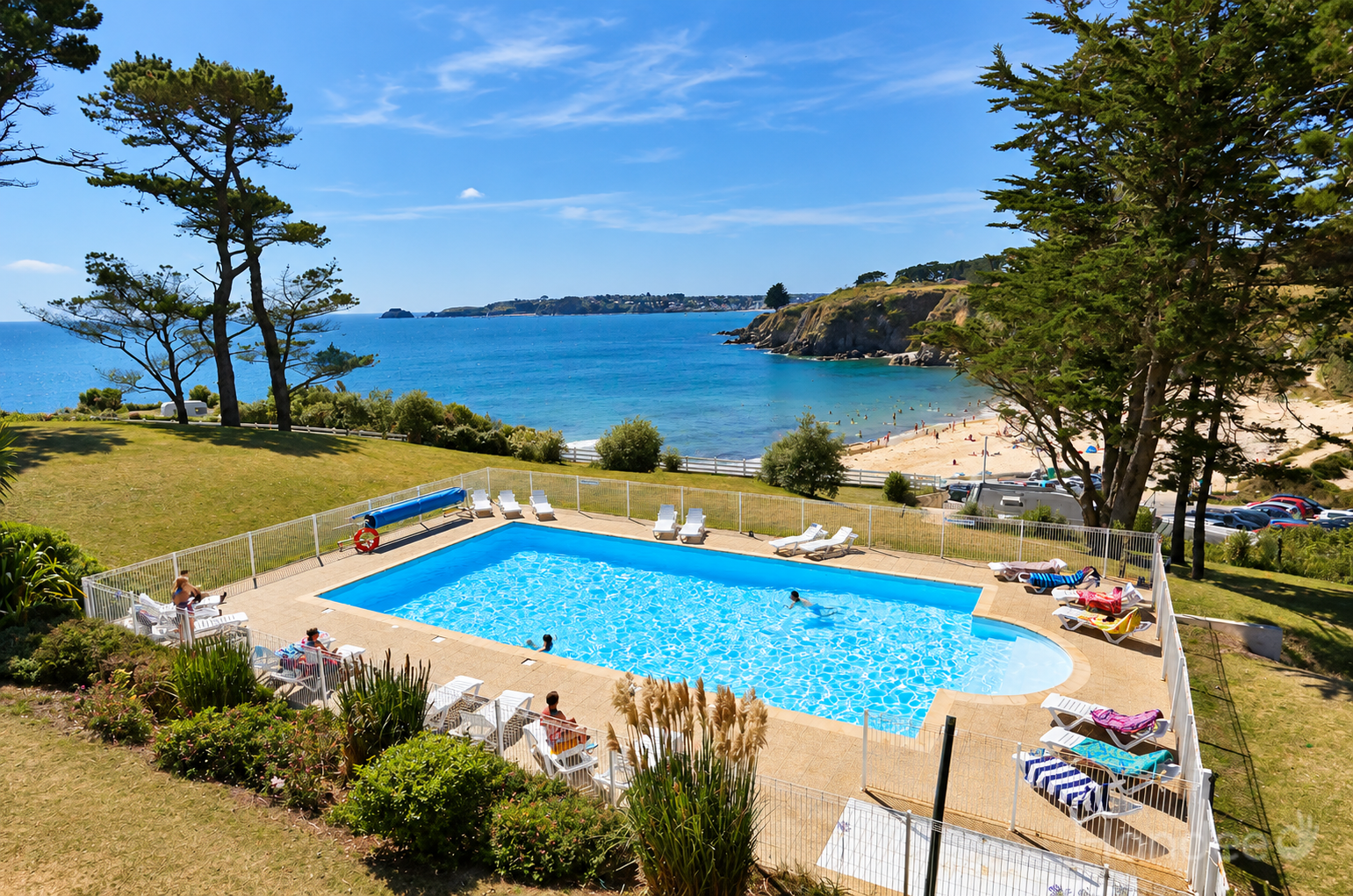 IROISE%20ARMORIQUE%20Piscine