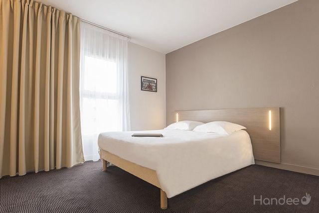 LYON%20PART%20DIEU%20Chambre