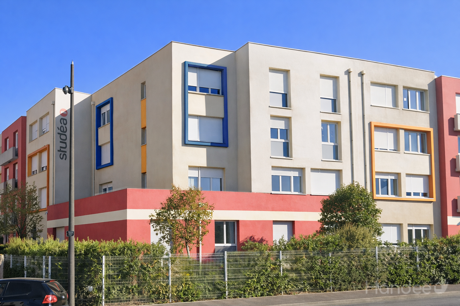 TRENDY%20Facade