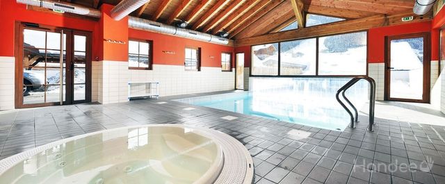 LODGE%20Piscine