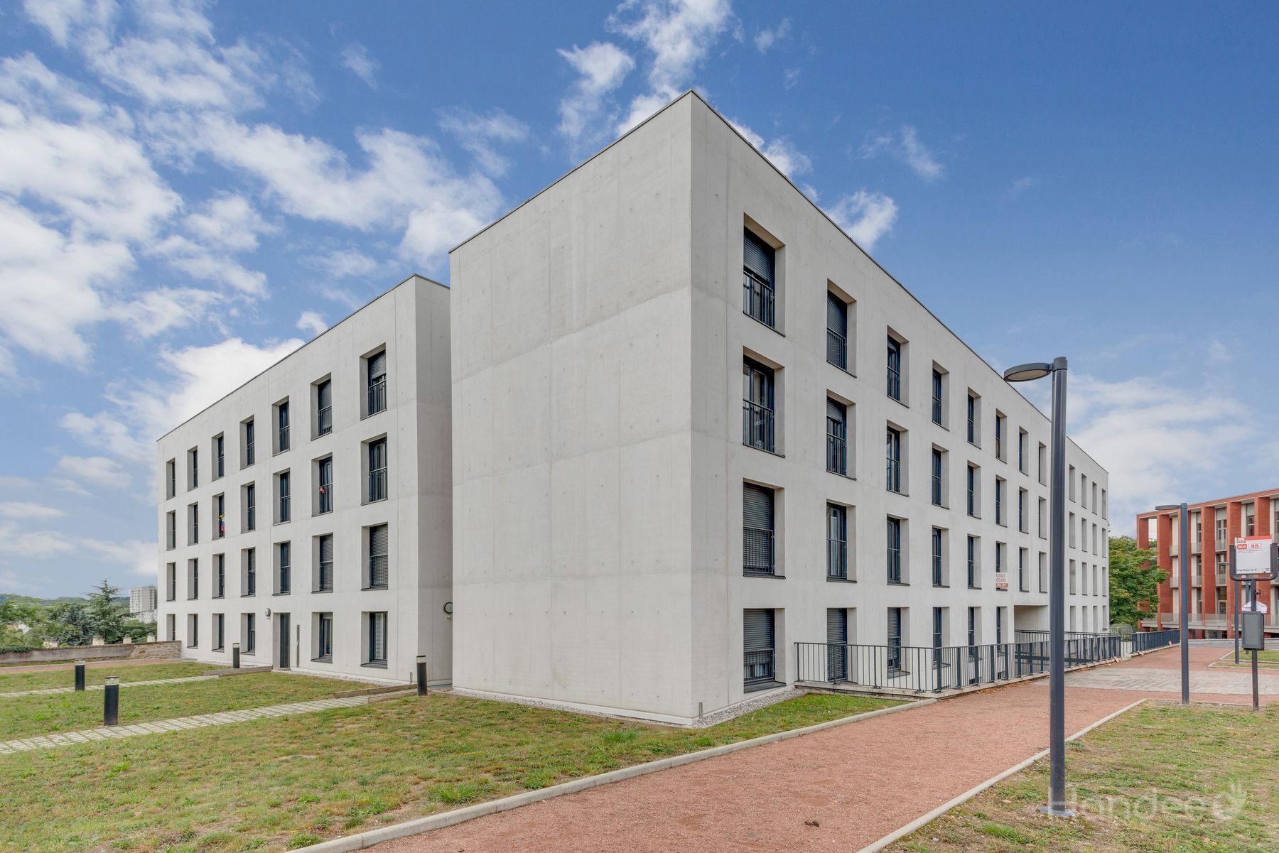 COURMONT%20Facade