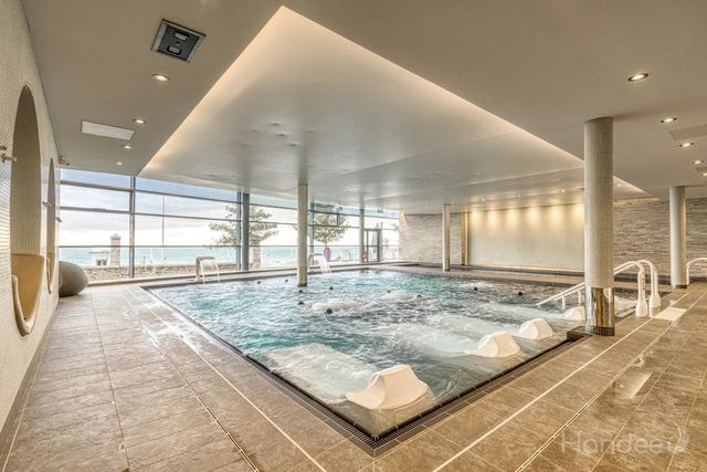 THERMES%20Spa