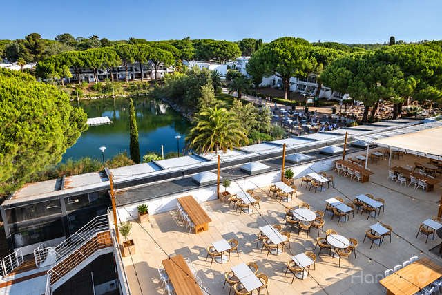 LA%20GRANDE%20MOTTE%20Restaurant%20vue%20d%27en%20haut