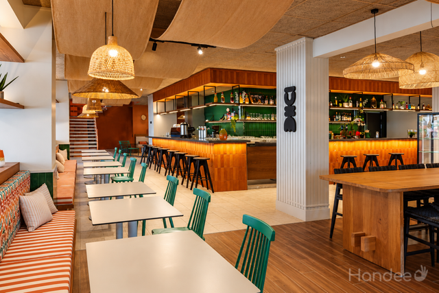 LA%20GRANDE%20MOTTE%20Restaurant%20inte%CC%81rieur%202