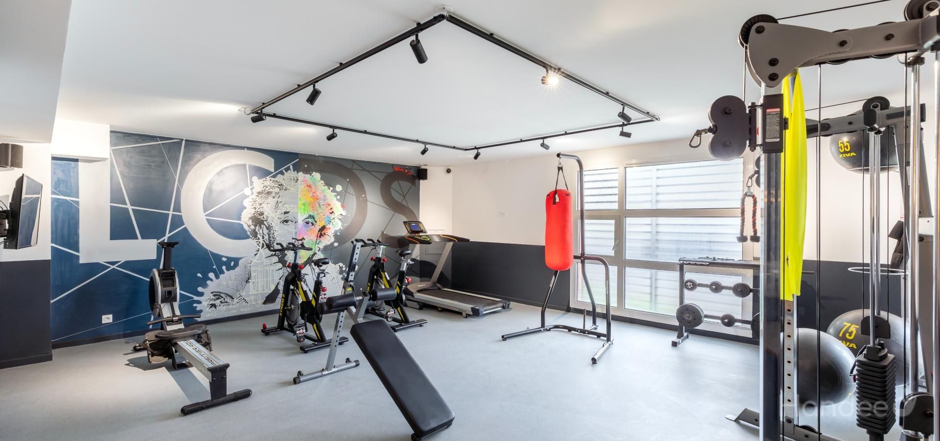 COLLINE%20DES%20SCIENCES%20Salle%20de%20sport