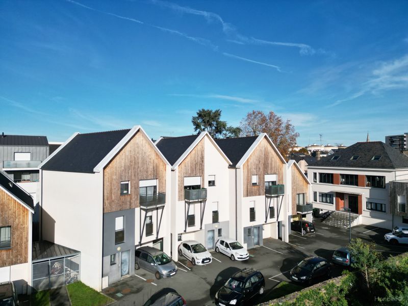 Angers - 49 photo 4