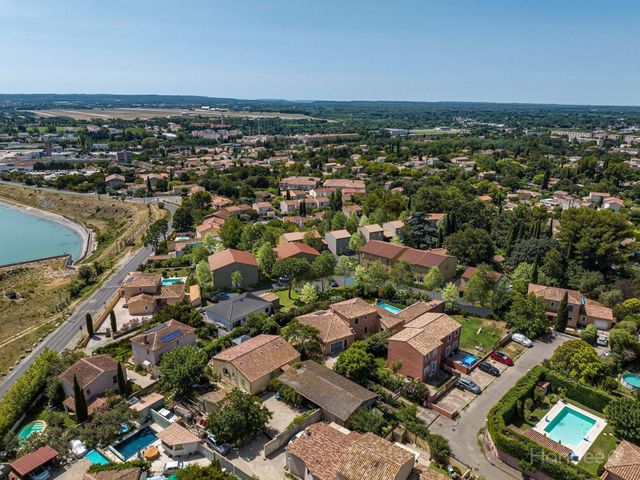 Saint-Victoret - 13 photo 11