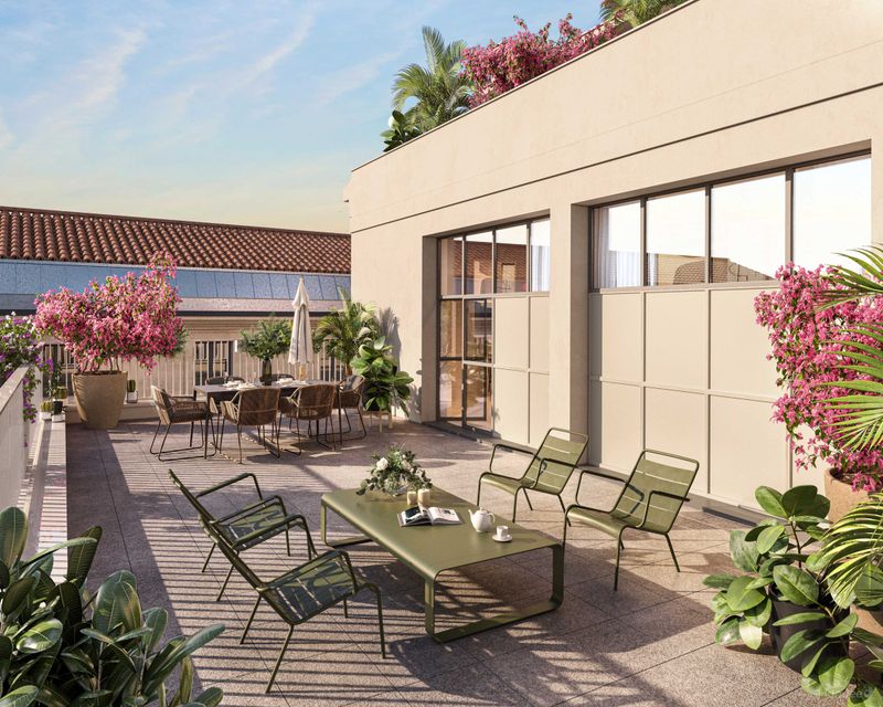 Avignon - 84 photo 10