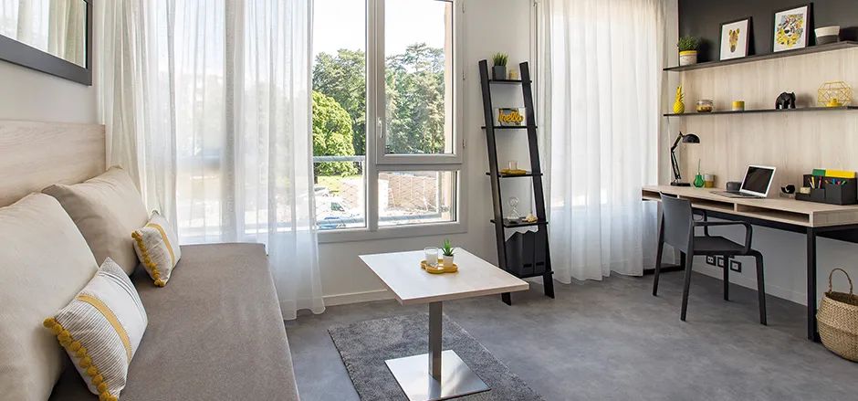 CARRE-SAINT-PIERRE68db9c21cc7c74.77044563