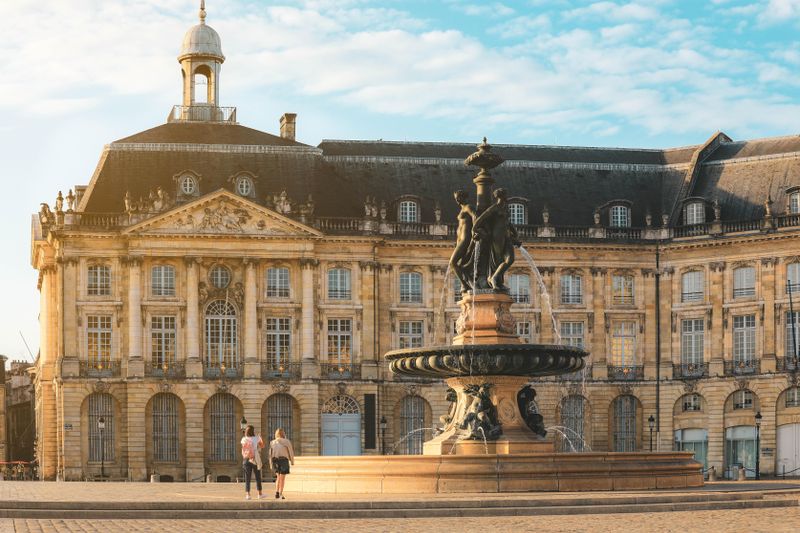Bordeaux - 33 photo 5