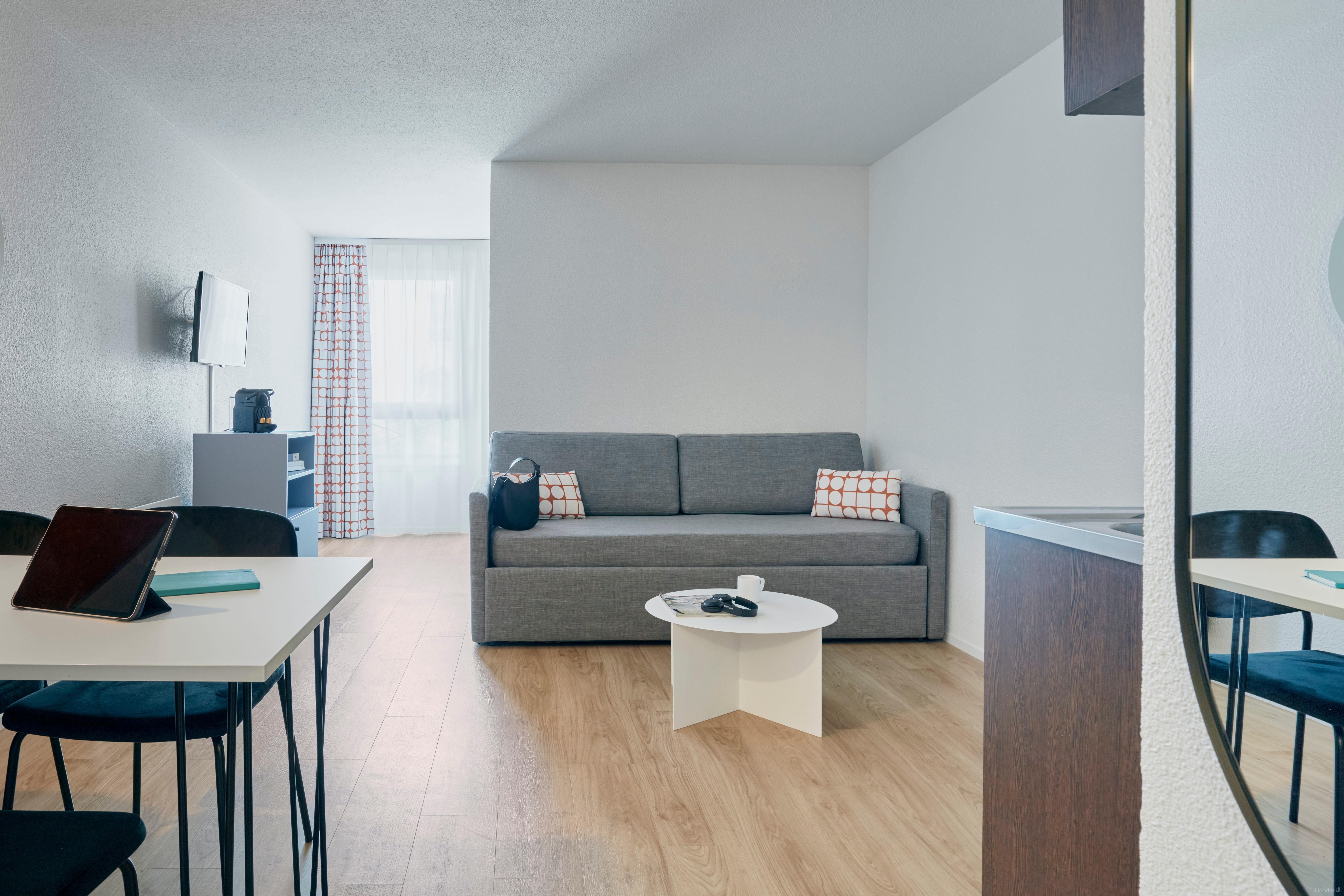 Appartement STUDIO neuf à Vanves