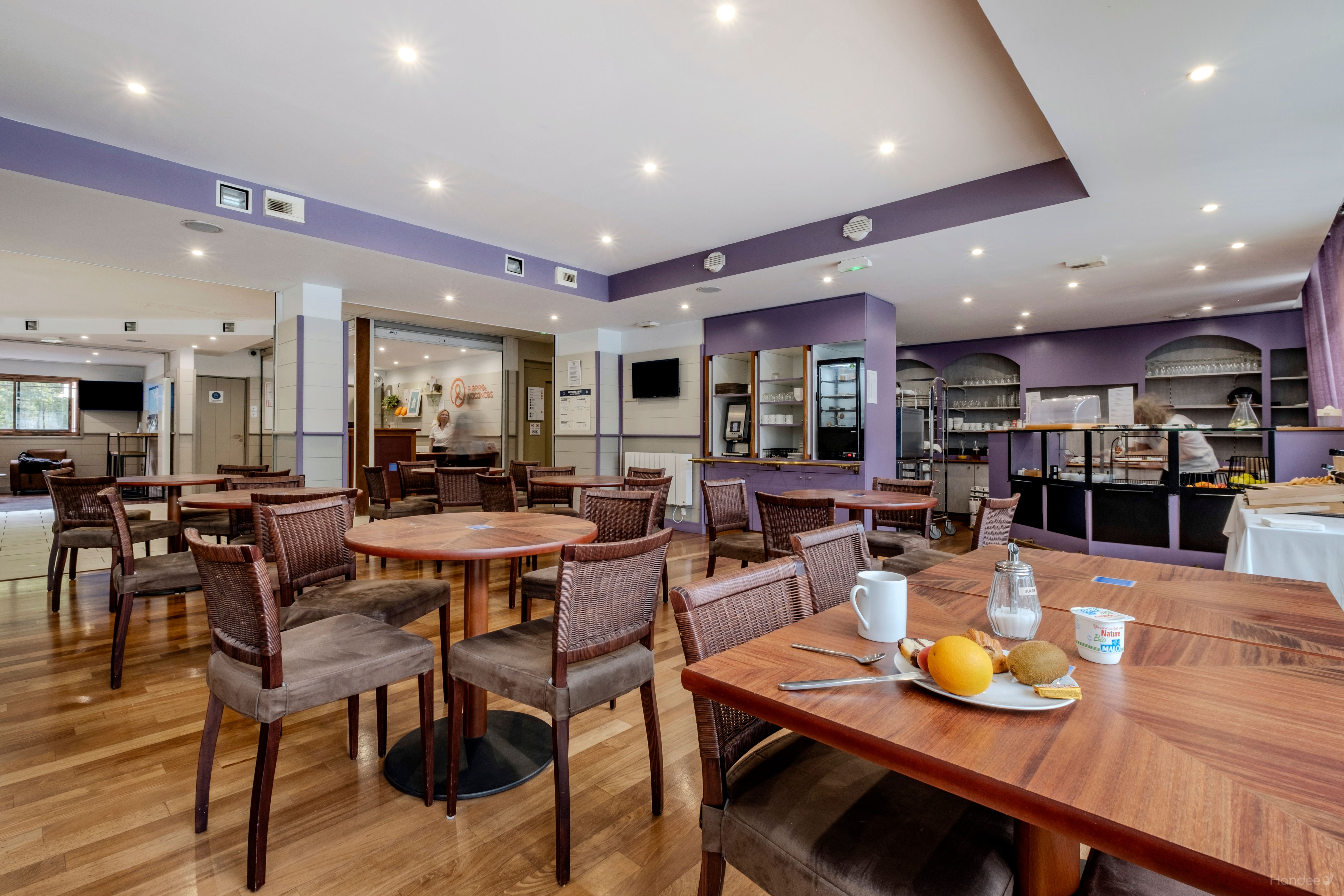 Salle petit-déjeuner