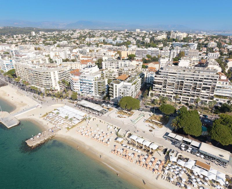 Antibes - 06 photo 3