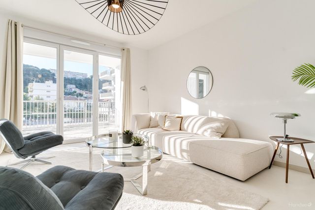 studio-Blanc-photographe-immobilier-drone-Marseille-93